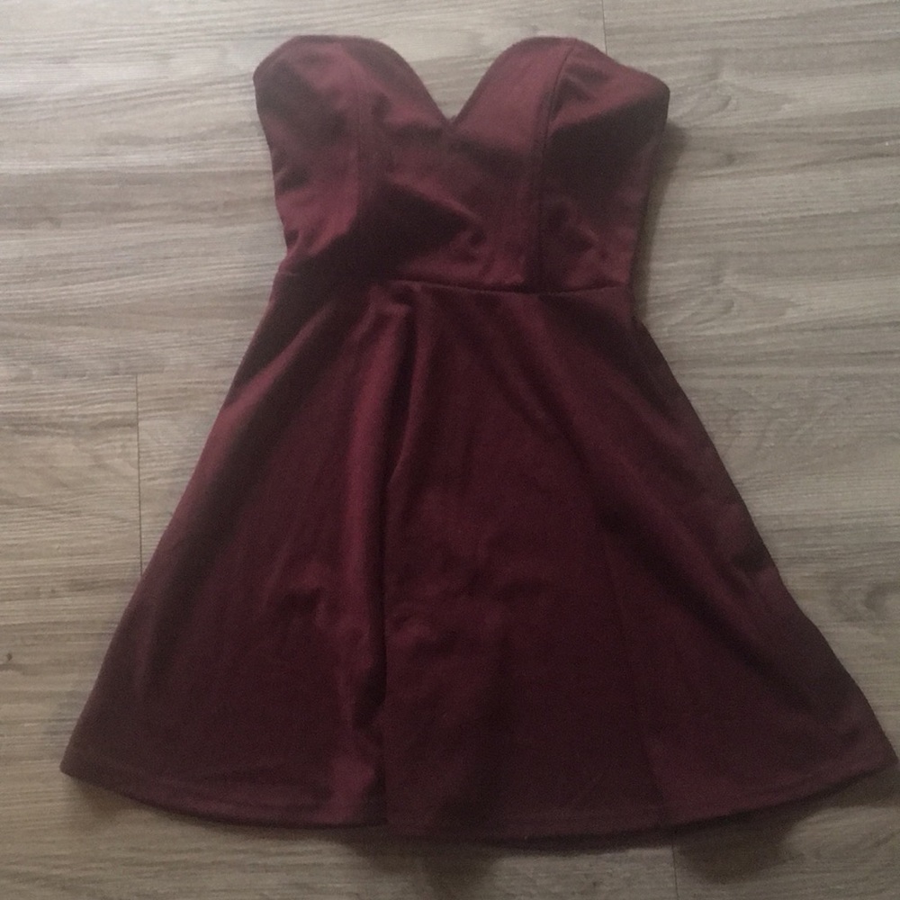 Strapless formal dress